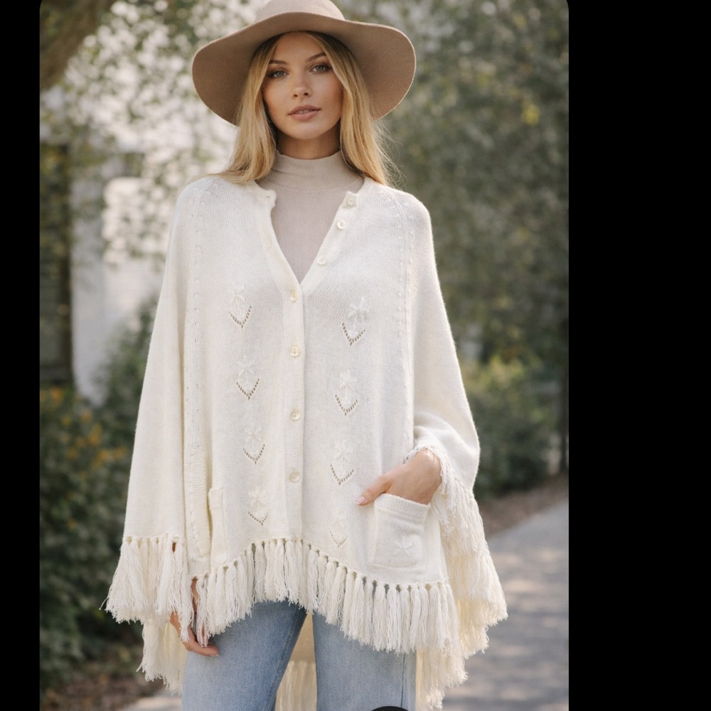 Glentey 70s Western Bohemian Fine Knit Poncho with Tassel Fringe